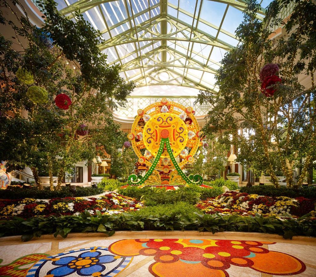อองคอร์ บอสตัน ฮาร์เบอร์ Hotel เอเวอเรตต์ ภายนอก รูปภาพ The "Garden of the World"