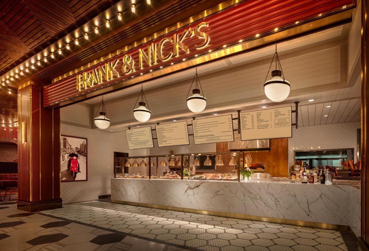 อองคอร์ บอสตัน ฮาร์เบอร์ Hotel เอเวอเรตต์ ภายนอก รูปภาพ Frank & Nick's