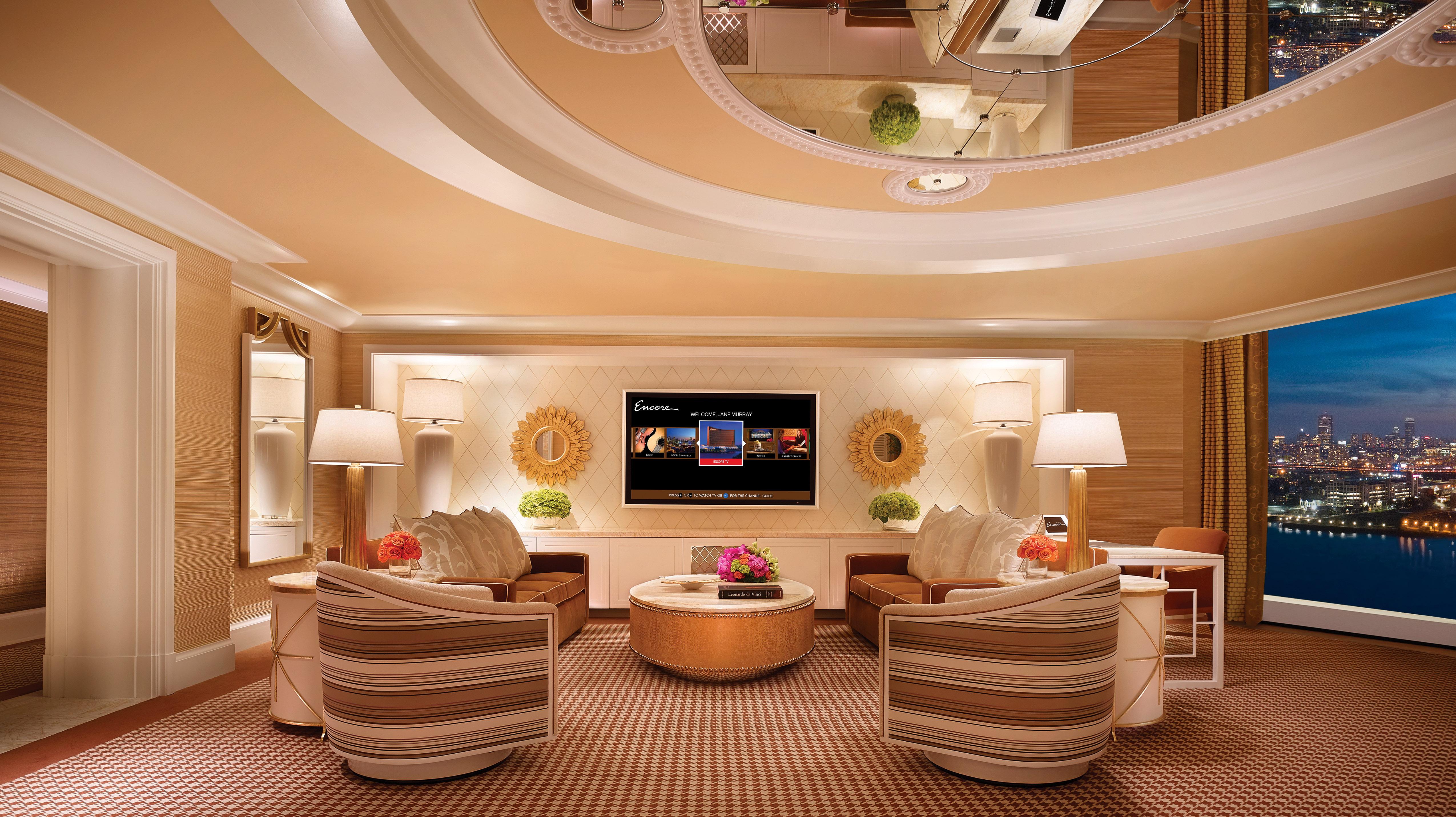 อองคอร์ บอสตัน ฮาร์เบอร์ Hotel เอเวอเรตต์ ภายนอก รูปภาพ The living room of a two-bedroom suite