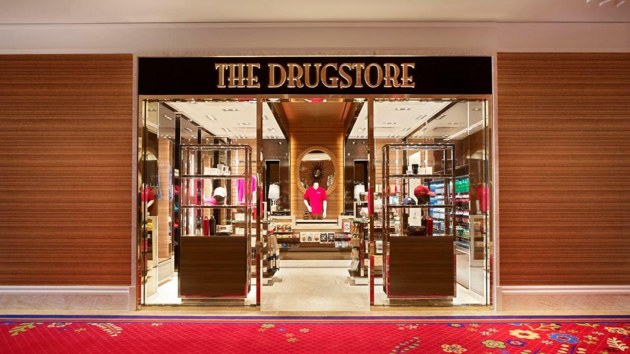 อองคอร์ บอสตัน ฮาร์เบอร์ Hotel เอเวอเรตต์ ภายนอก รูปภาพ The Drugstore at Wynn Las Vegas